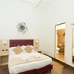 Bed & Breakfast Suitinn19