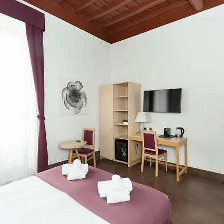 Suitinn19 Bed & Breakfast 4*
